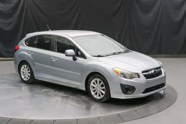 2013 Subaru Impreza 2.0i Premium photo 2
