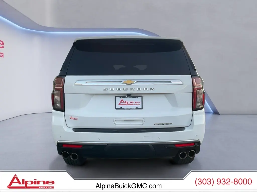 2023 Chevrolet Suburban Premier photo 4