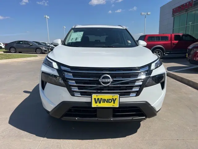2026 Nissan Rogue SV photo 2