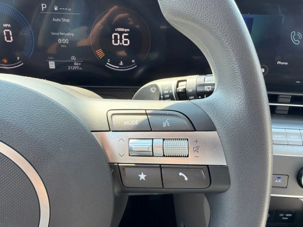 2026 Hyundai Kona SE - Photo 19