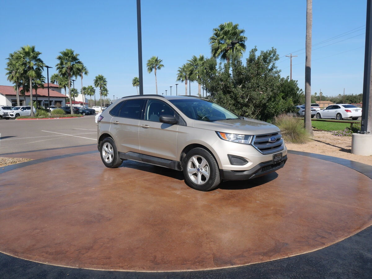 2018 Ford Edge SE's photo