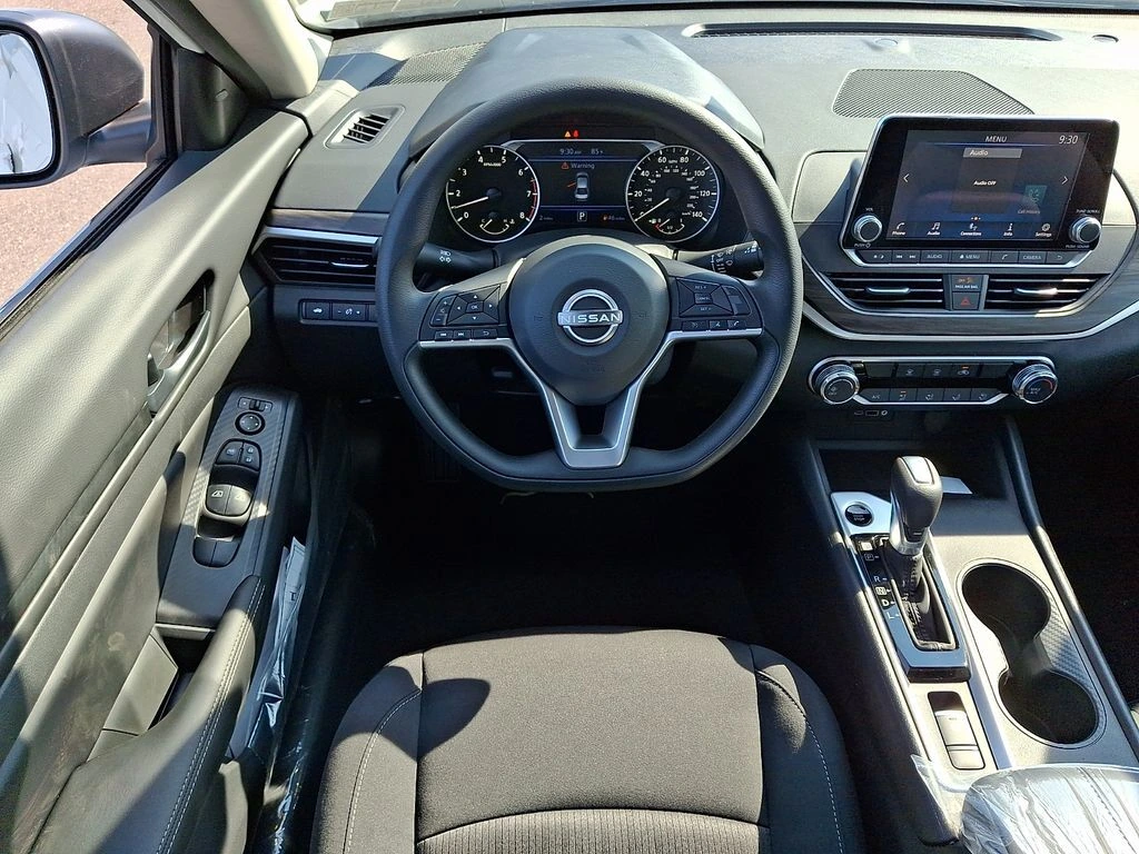 2026 Nissan Altima SV - Photo 7