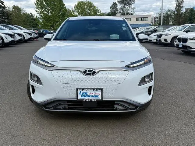 Used 2021 Hyundai Kona EV Ultimate with VIN KM8K53AGXMU110152 for sale in Kirkland, WA