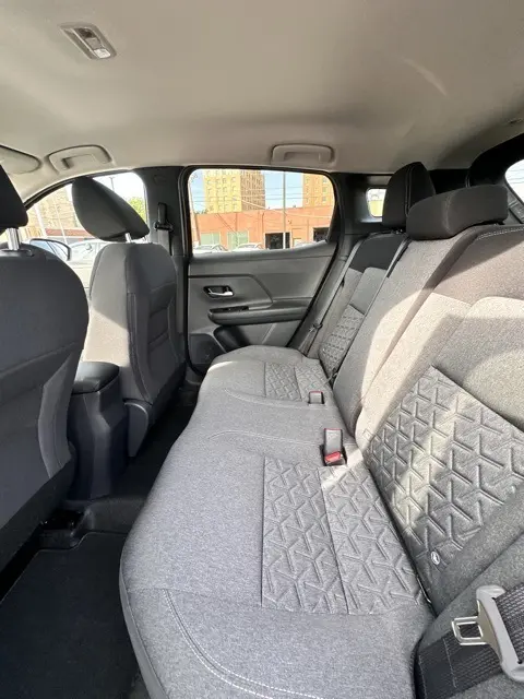 2026 Nissan Kicks SV photo 23