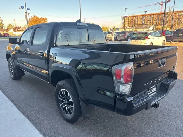 2023 Toyota Tacoma TRD Sport V6 photo 4