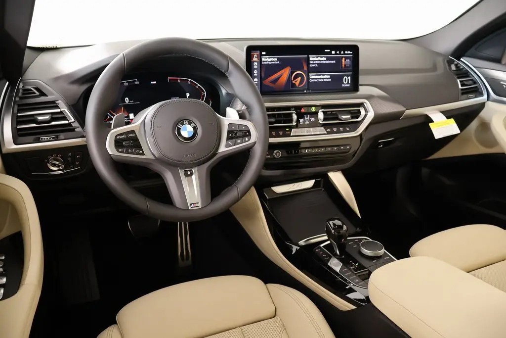 2025 Bmw X4 xDrive30i photo 2