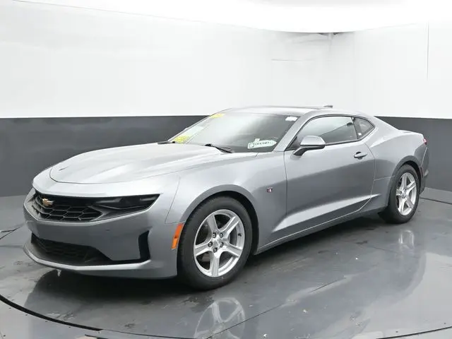 2023 Chevrolet Camaro 1LT photo 4