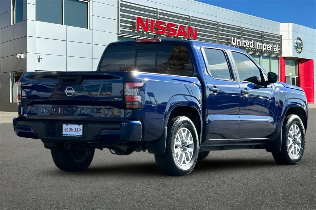 2022 Nissan Frontier SV photo 4
