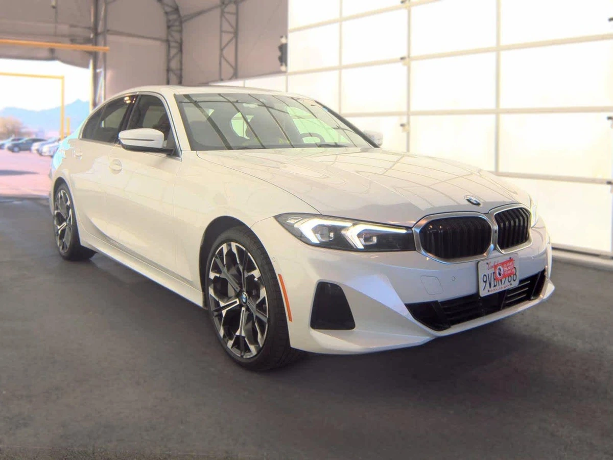 2026 BMW 3 Series 330i