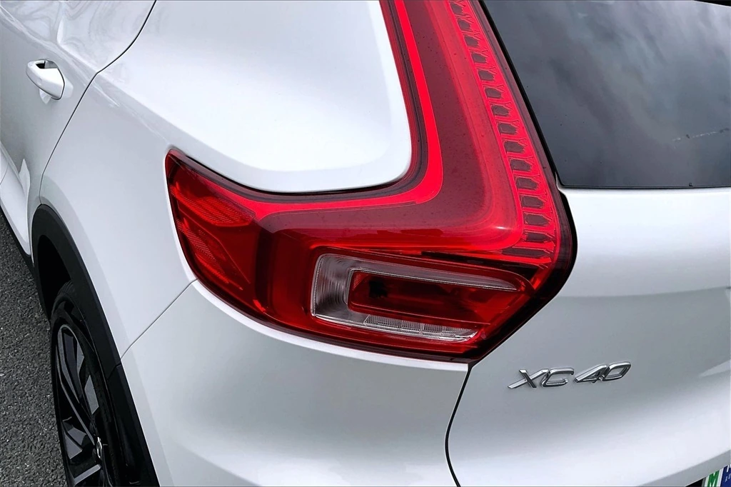 2023 Volvo - image 23