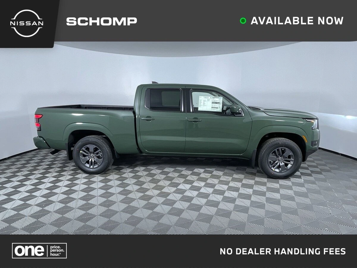 2026 Nissan Frontier SV's photo