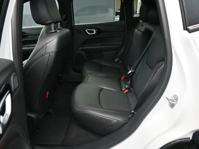 2026 Jeep Compass Trailhawk Sport photo 3