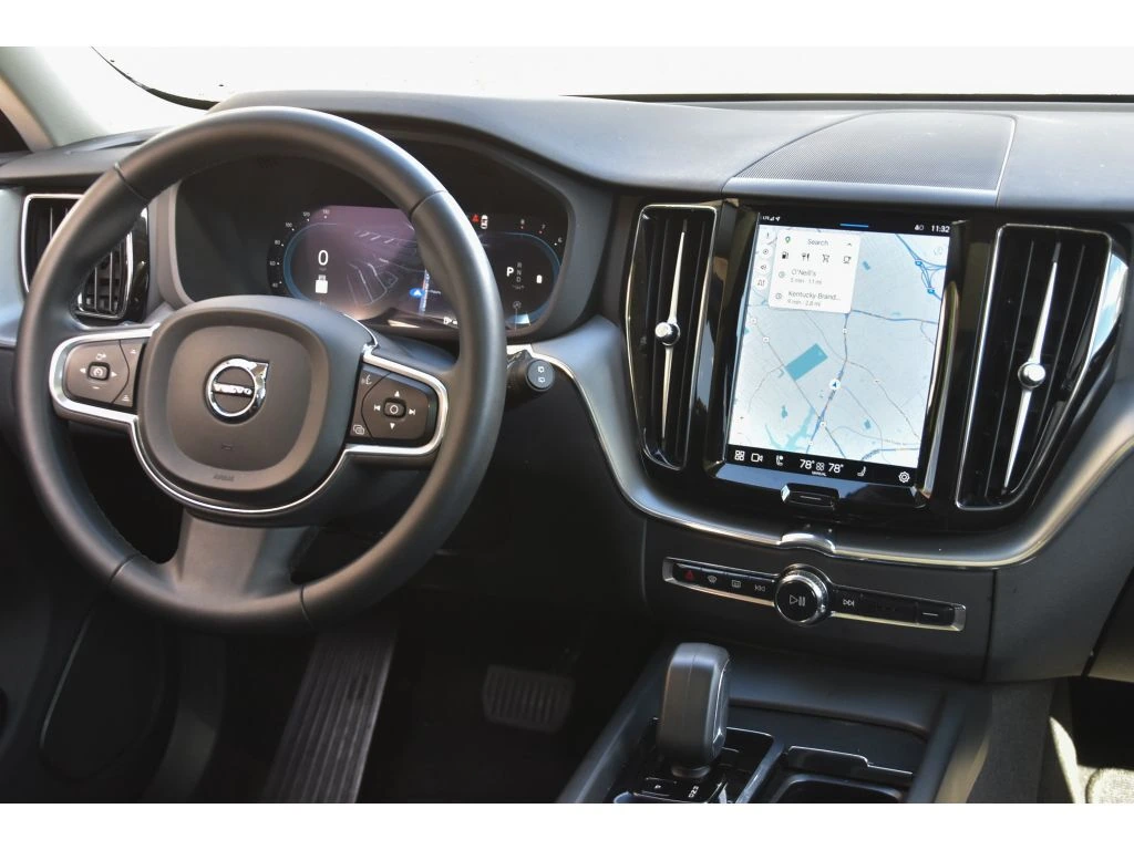 2023 Volvo - image 19