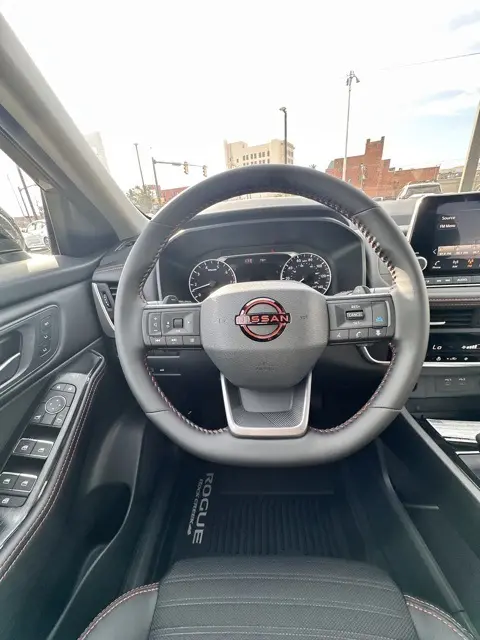 2026 Nissan Rogue SV photo 13