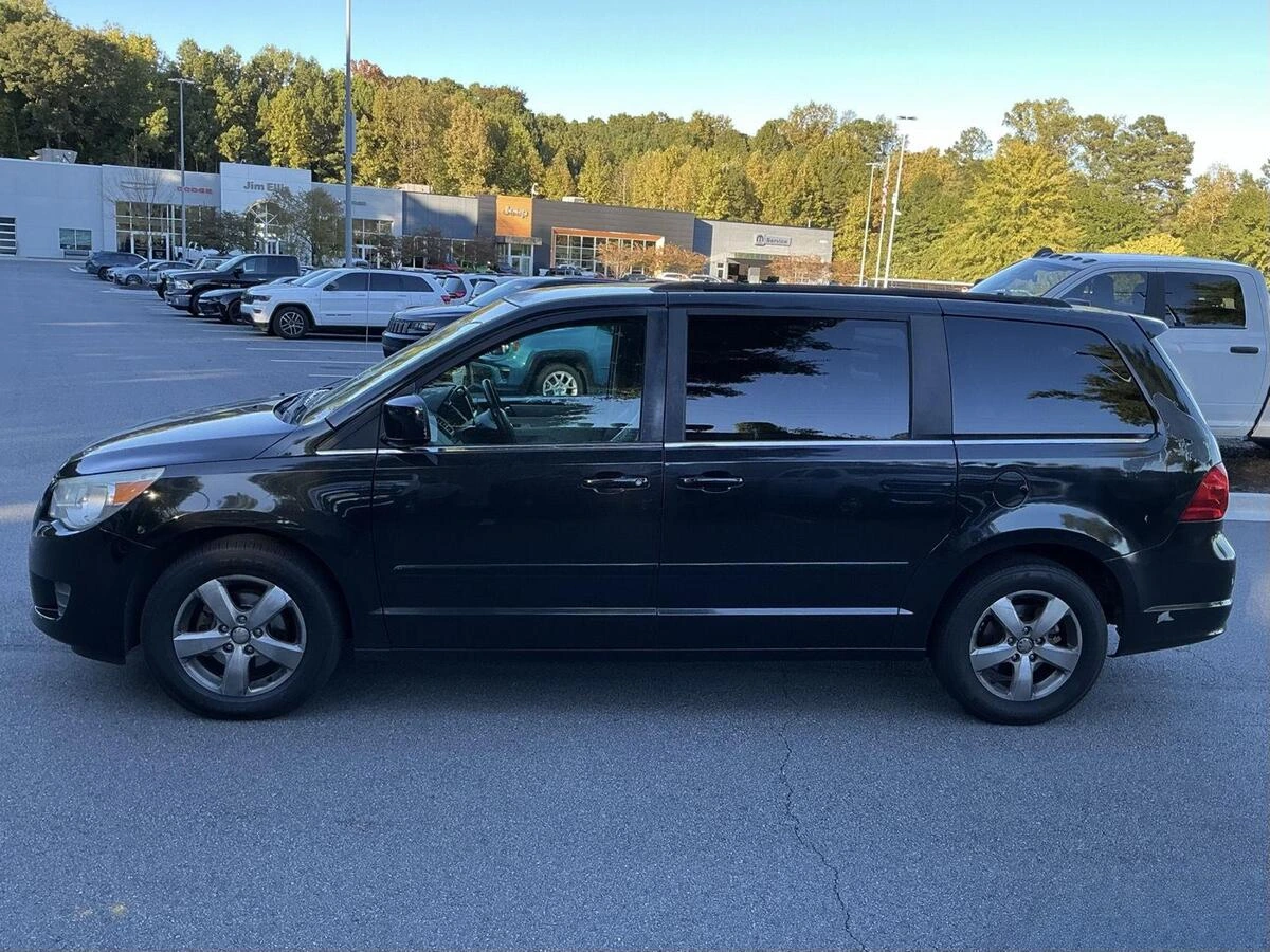 Used 2011 Volkswagen Routan SE with VIN 2V4RW3DG6BR642400 for sale in Woodstock, GA