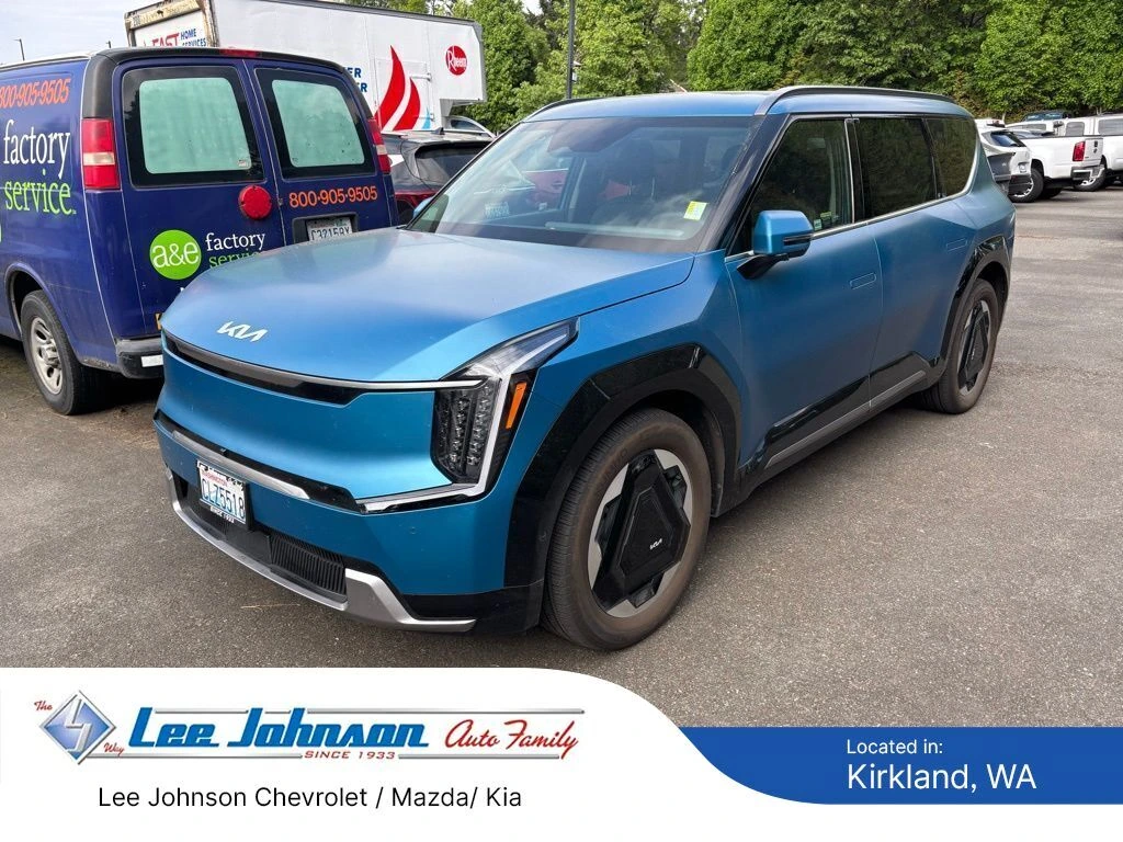 2024 Kia EV9 Land AWD's photo