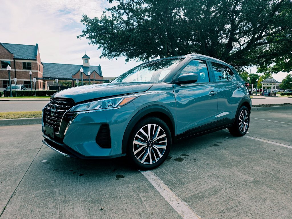 2023 Nissan Kicks SV