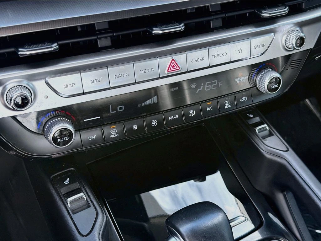 2024 Kia Telluride S - Photo 32