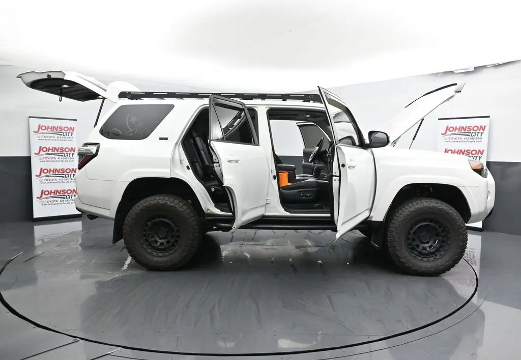 2021 Toyota 4Runner SR5 Premium 4WD photo 27