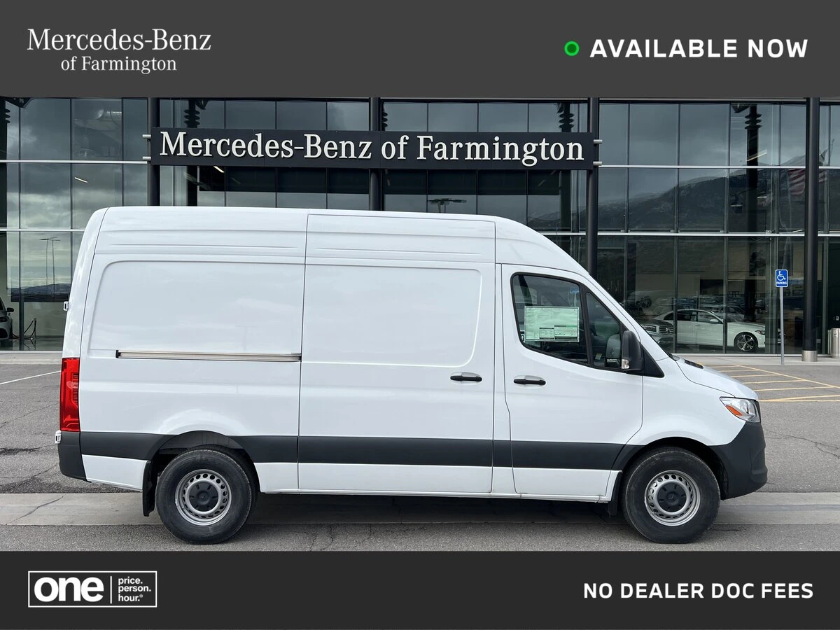 2025 Mercedes-Benz Sprinter Cargo Van Base's photo