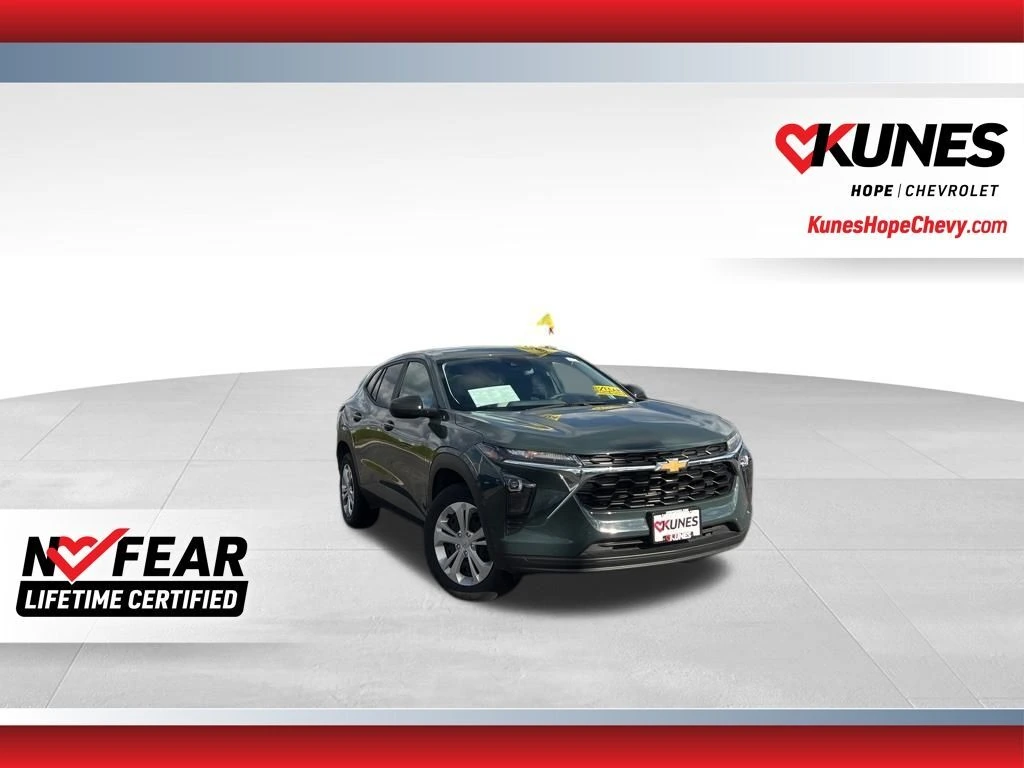 2025 Chevrolet Trax LS