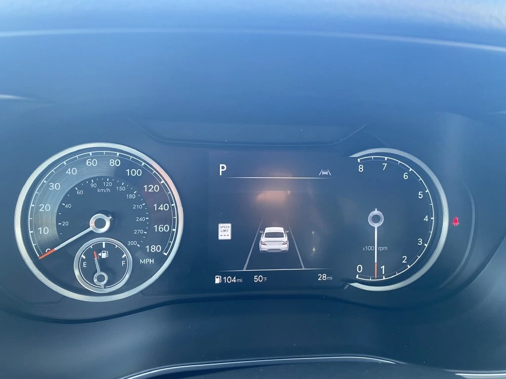 2025 GENESIS G70 Standard - Photo 14