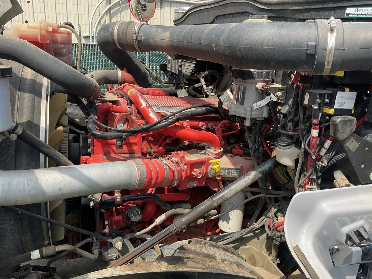 2024 International HX — photo 4