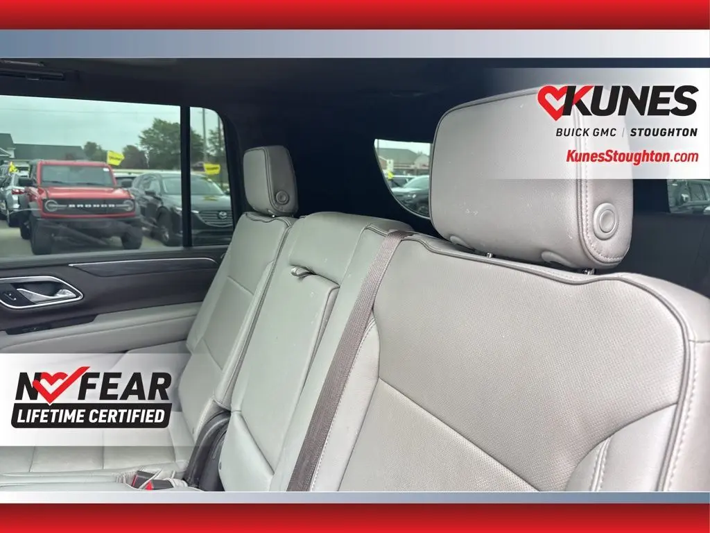 2023 Gmc Yukon XL SLT photo 31