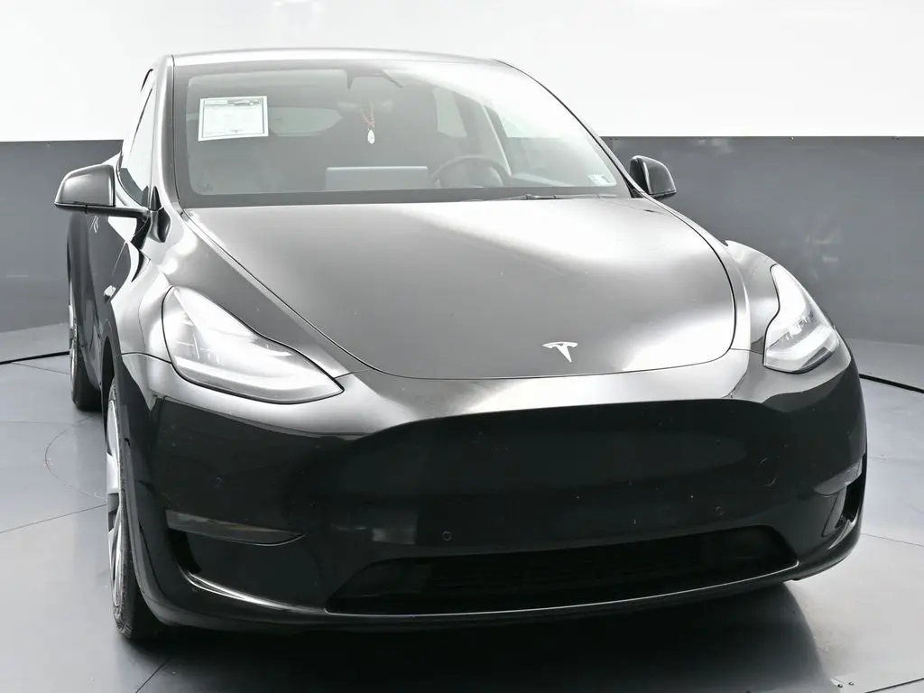2022 Tesla Model Y Long Range photo 3