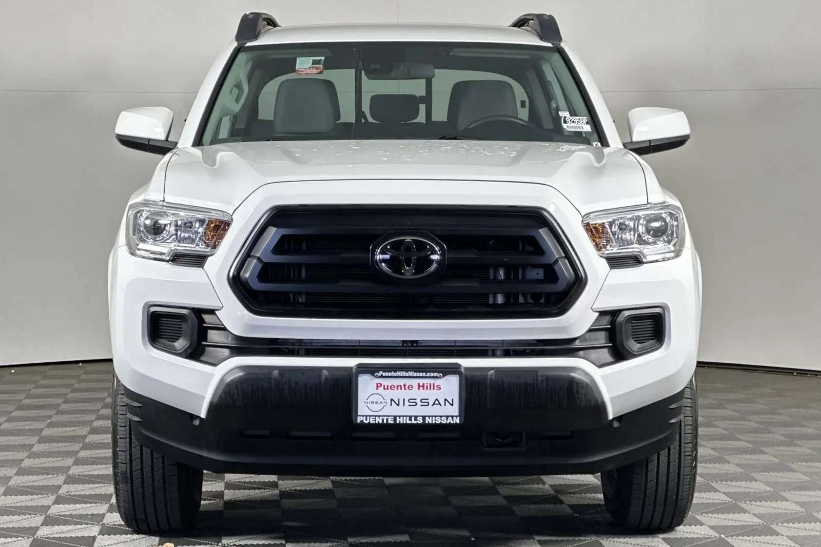 2023 Toyota Tacoma SR V6 photo 4