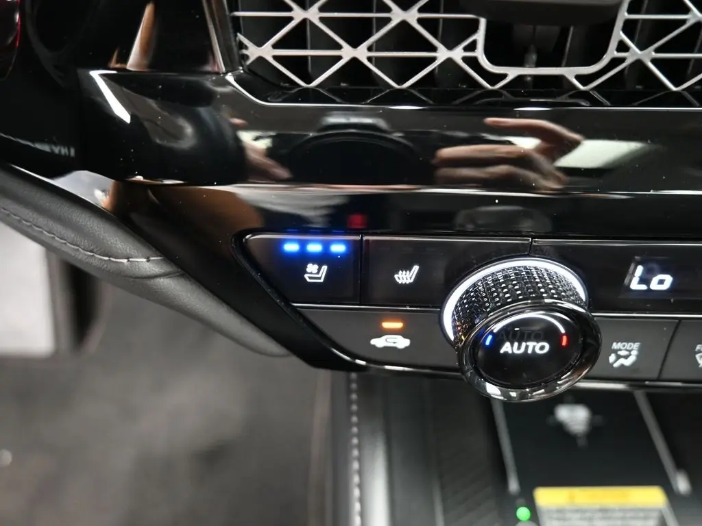 2023 Honda Accord Hybrid Touring photo 23