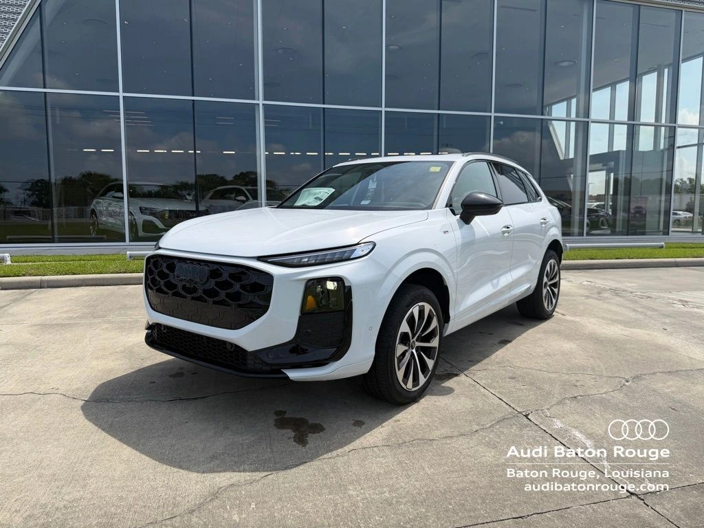 2026 Audi Q3 S line quattro's photo