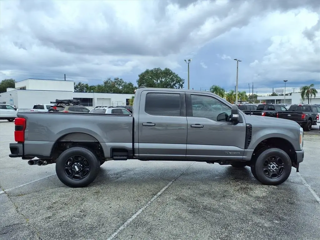2023 Ford F-250 photo 8