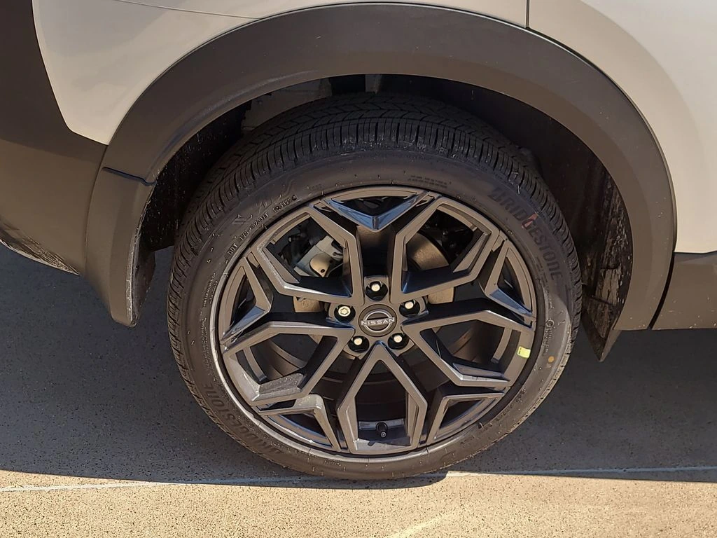 2026 Nissan KICKS SR - Photo 6