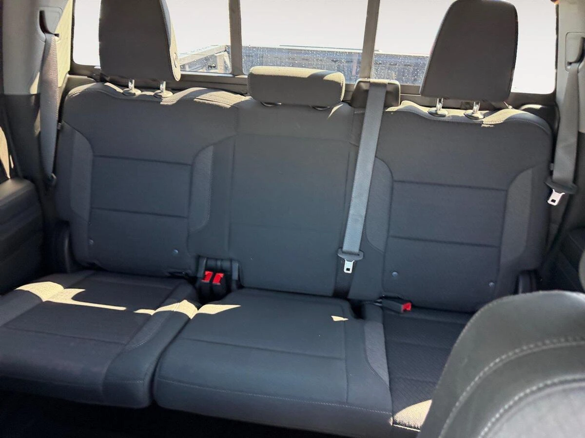 2023 Chevrolet Silverado 1500 RST - Photo 13