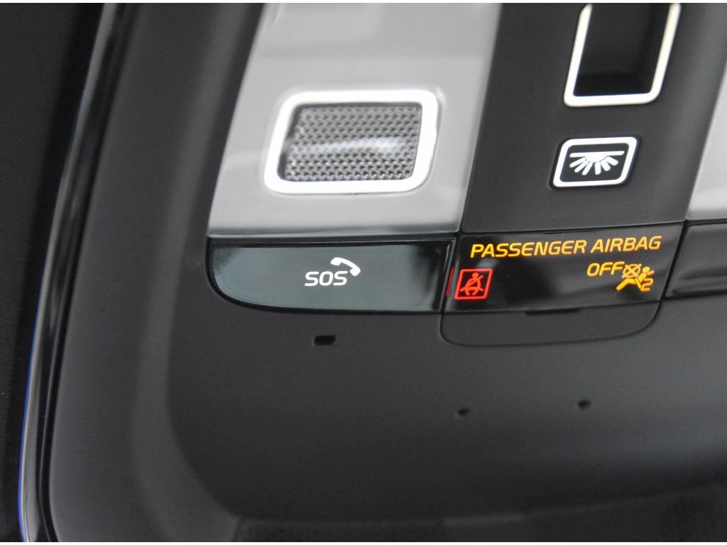 2026 Volvo - image 38