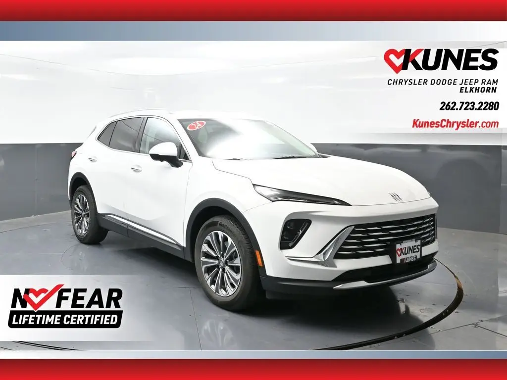 2024 Buick Envision Preferred's photo