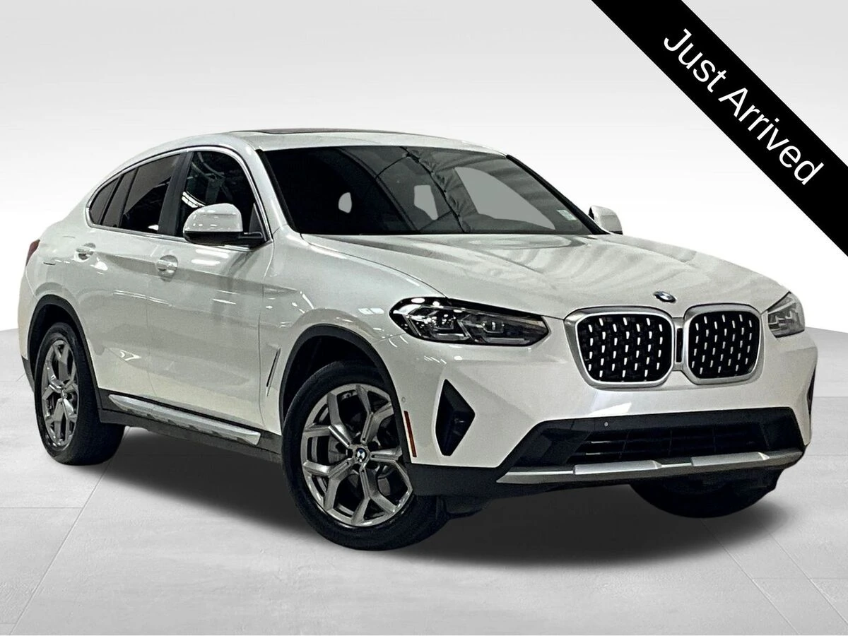 2023 BMW X4 xDrive30i's photo