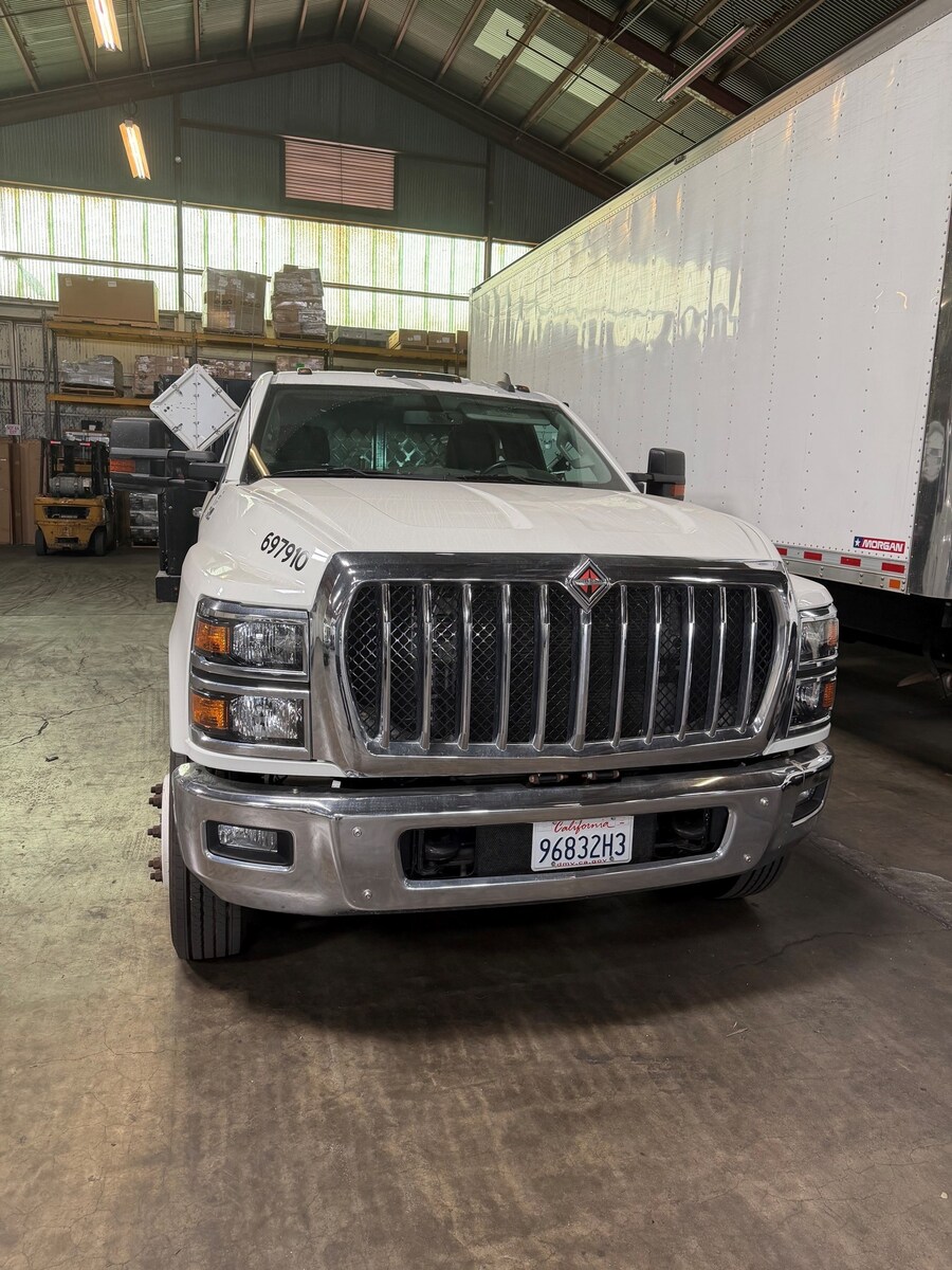 2019 International CV in CA — photo 2