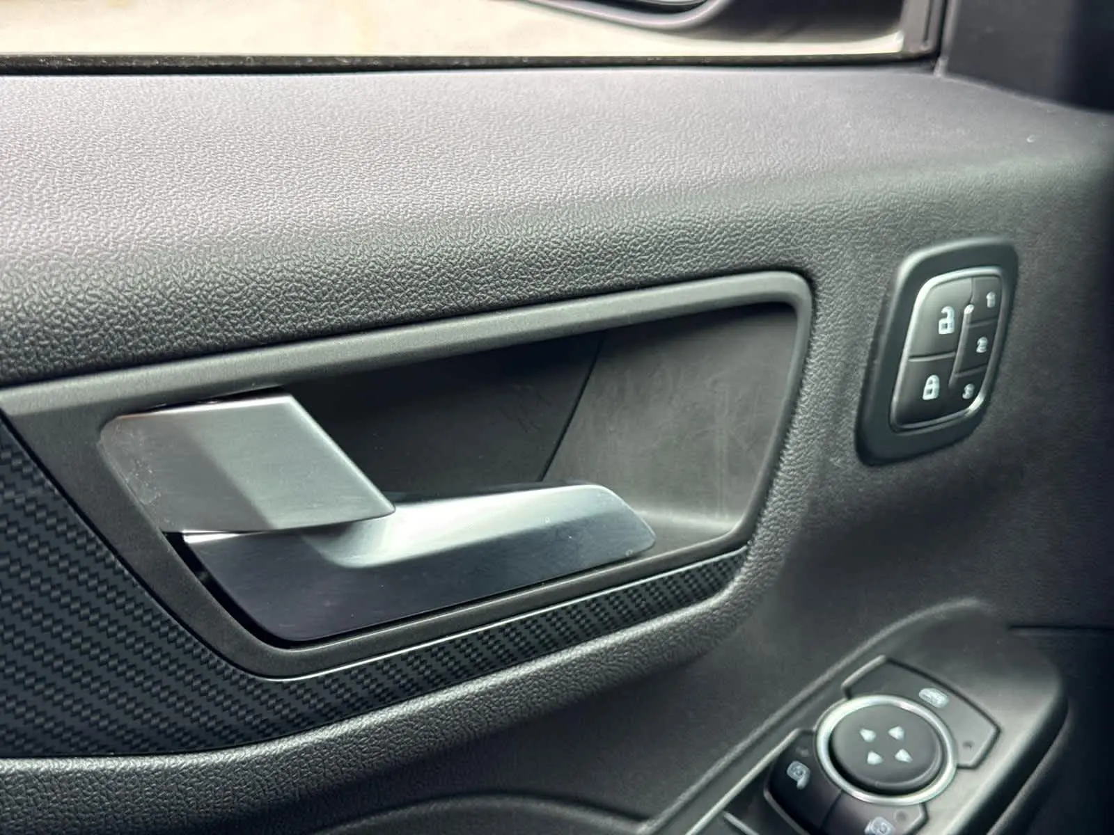 2024 Ford Escape ST-Line Select photo 23