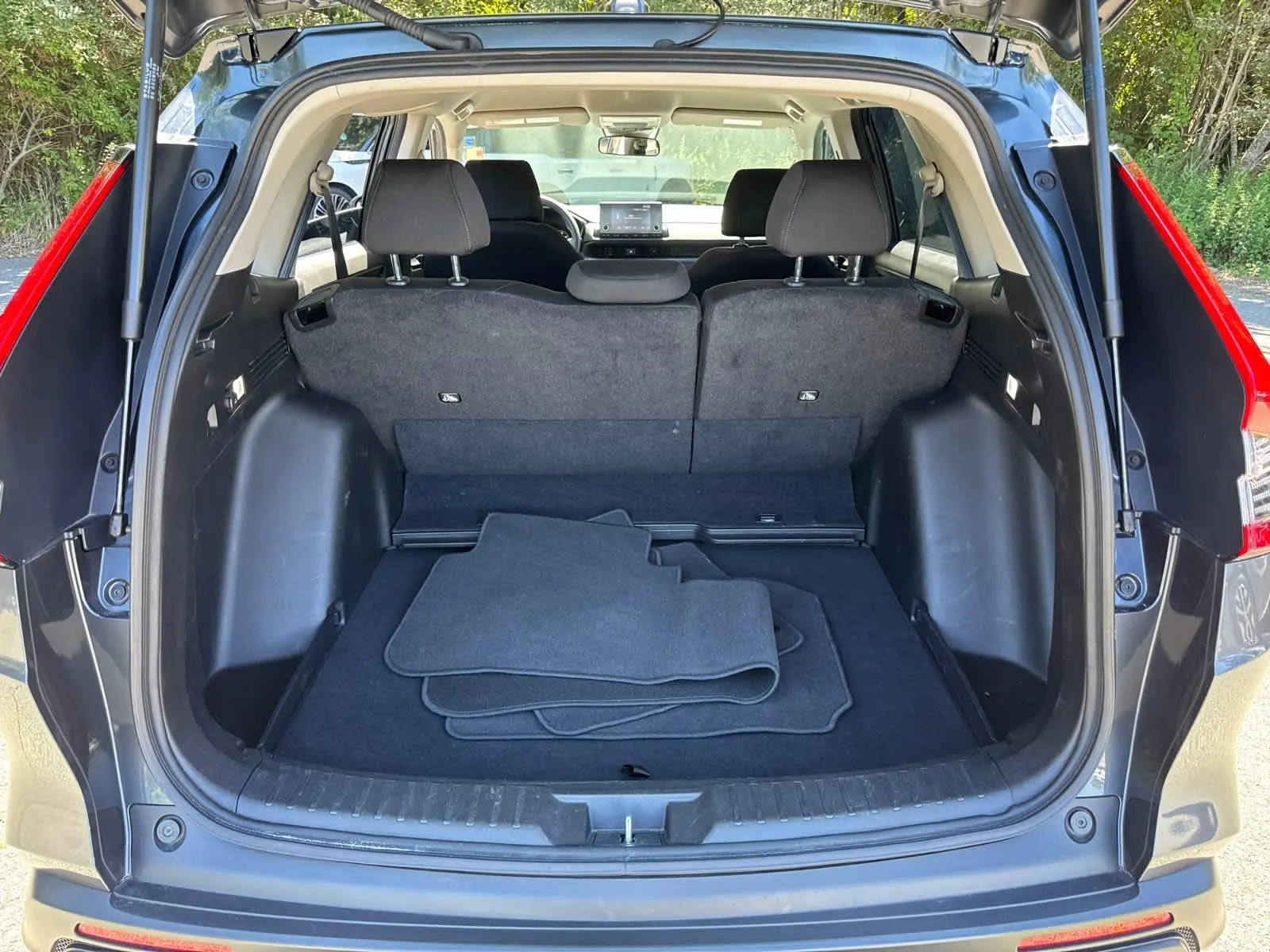 2024 Honda CR-V LX photo 33