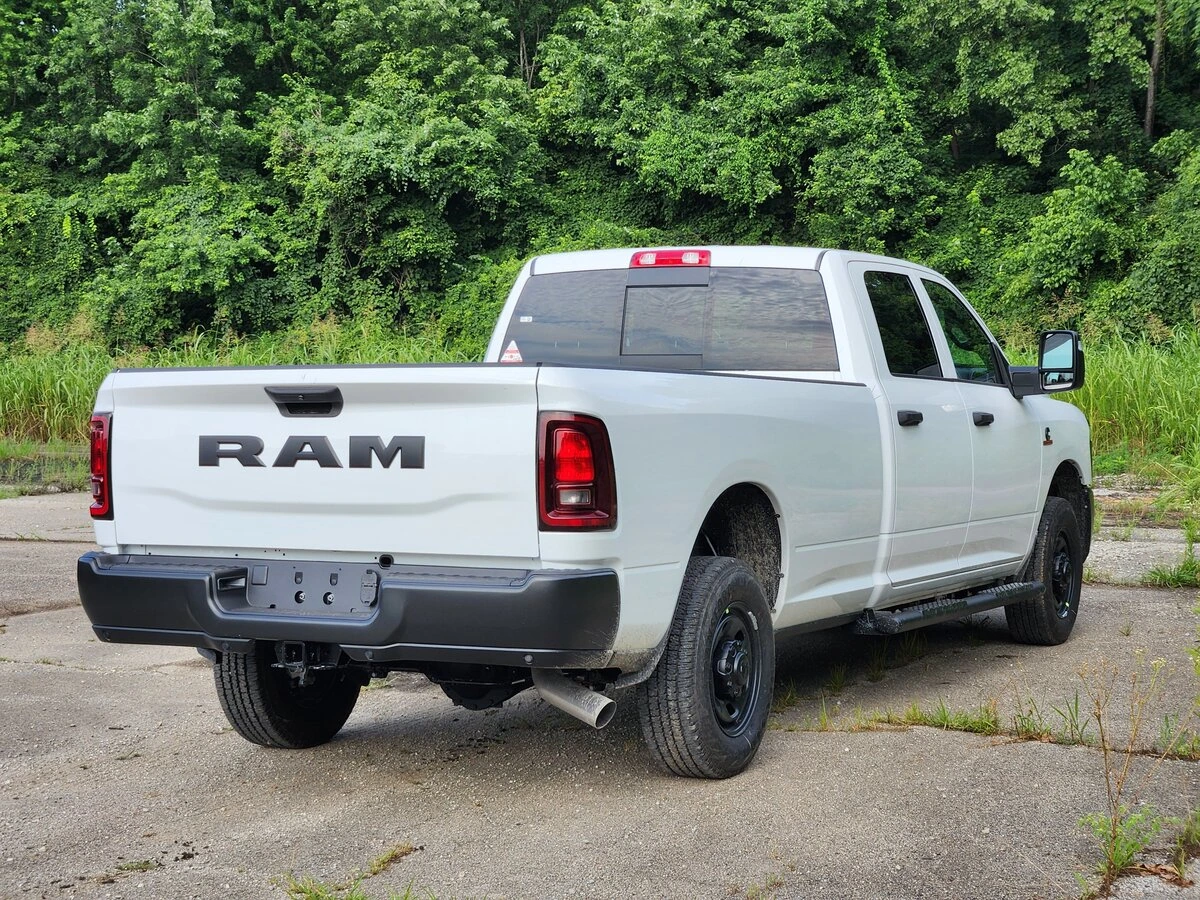 2025 RAM 2500 Tradesman - Photo 13