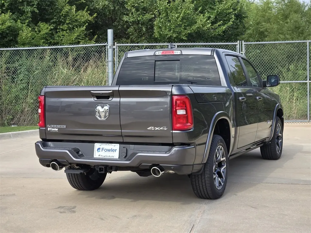 2026 Ram 1500 Laramie photo 3