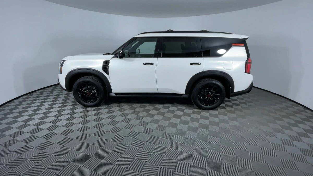 2026 Nissan Armada PRO-4X - Photo 6