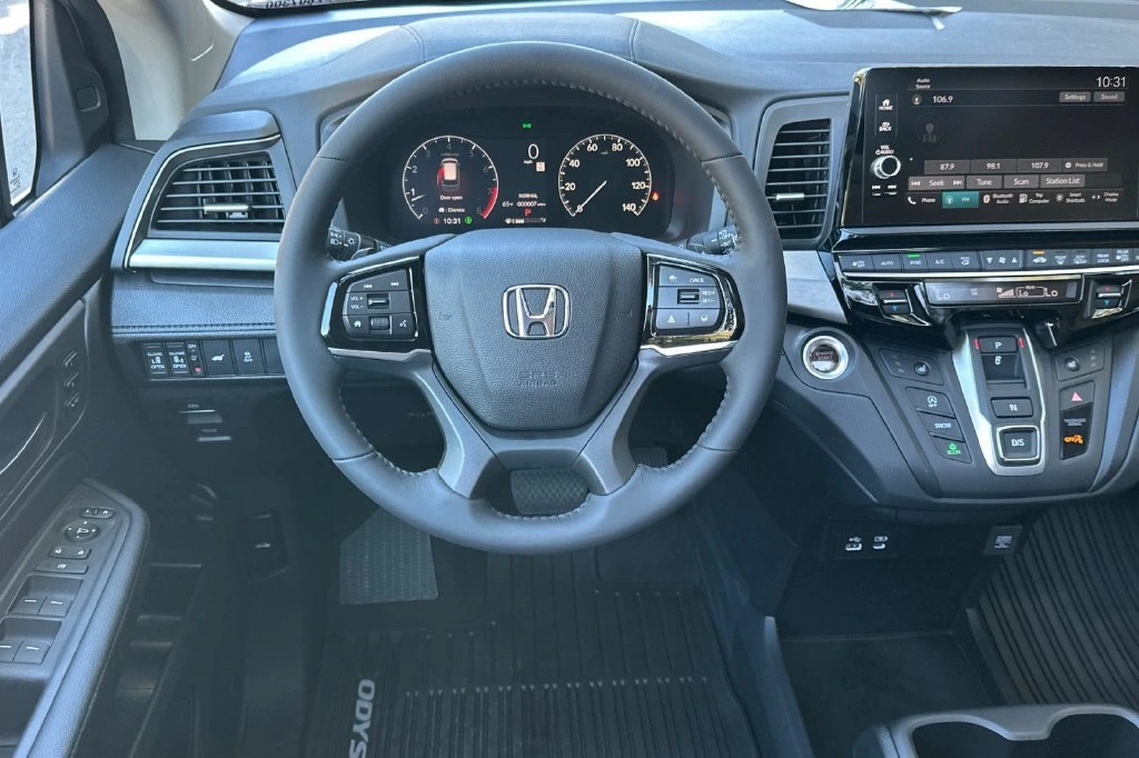 2026 Honda Odyssey EX-L - Photo 9