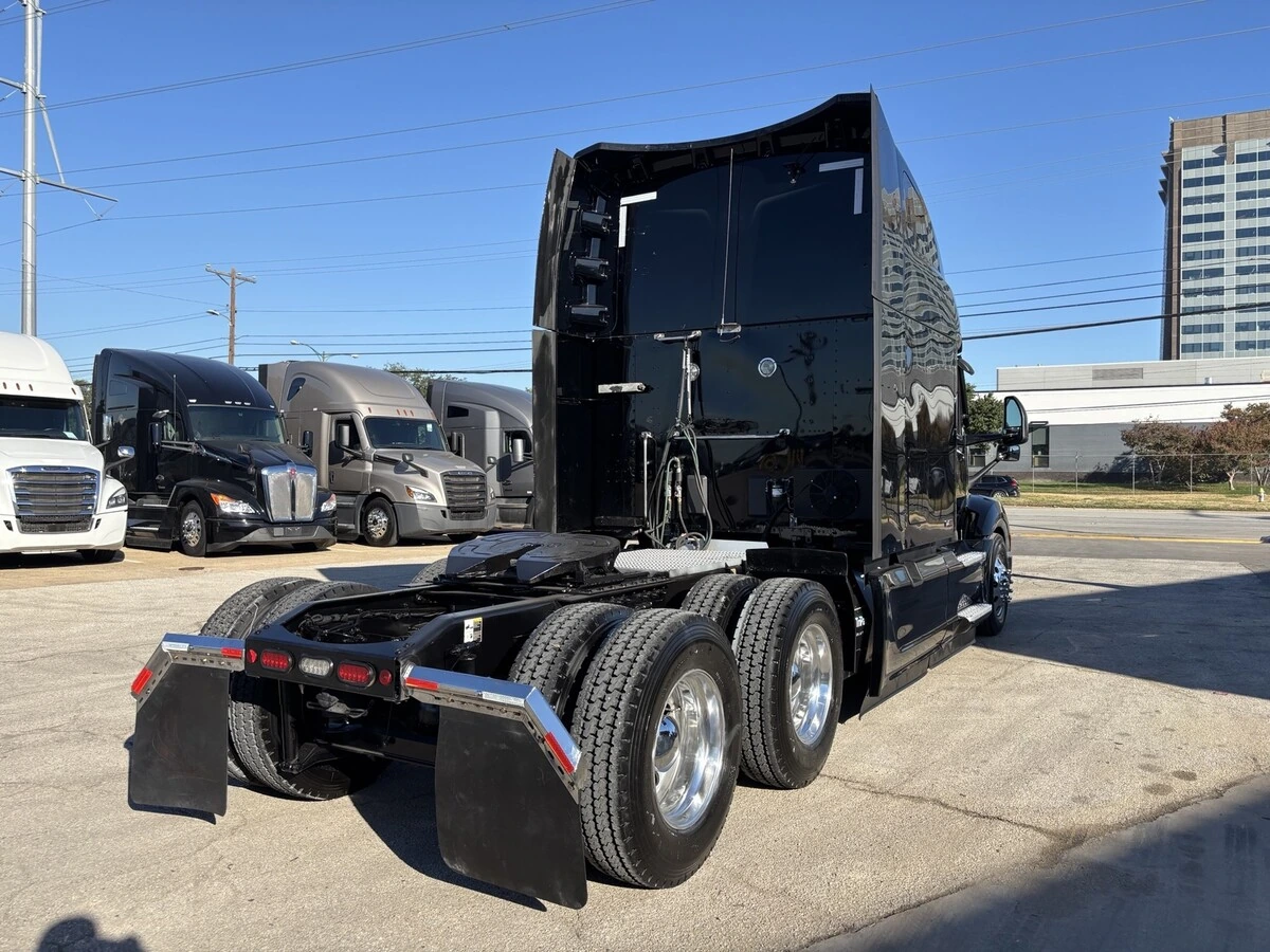 2023 Peterbilt 579 — photo 5