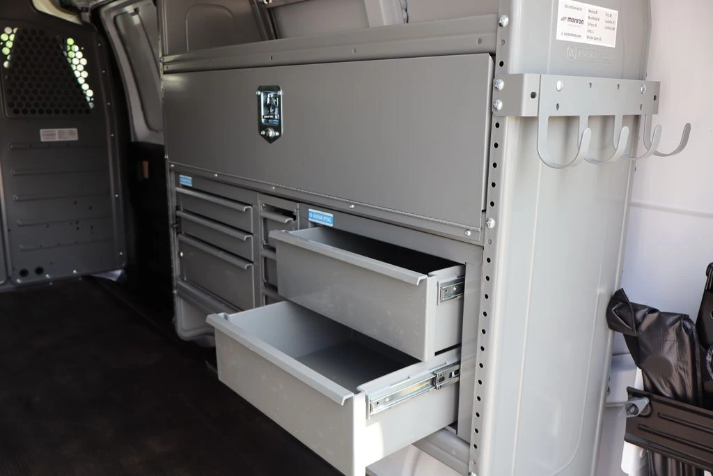 2025 Chevrolet Express Cargo Work Van - Photo 31