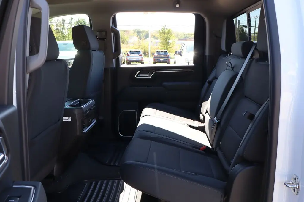 2026 Chevrolet Silverado LT photo 38