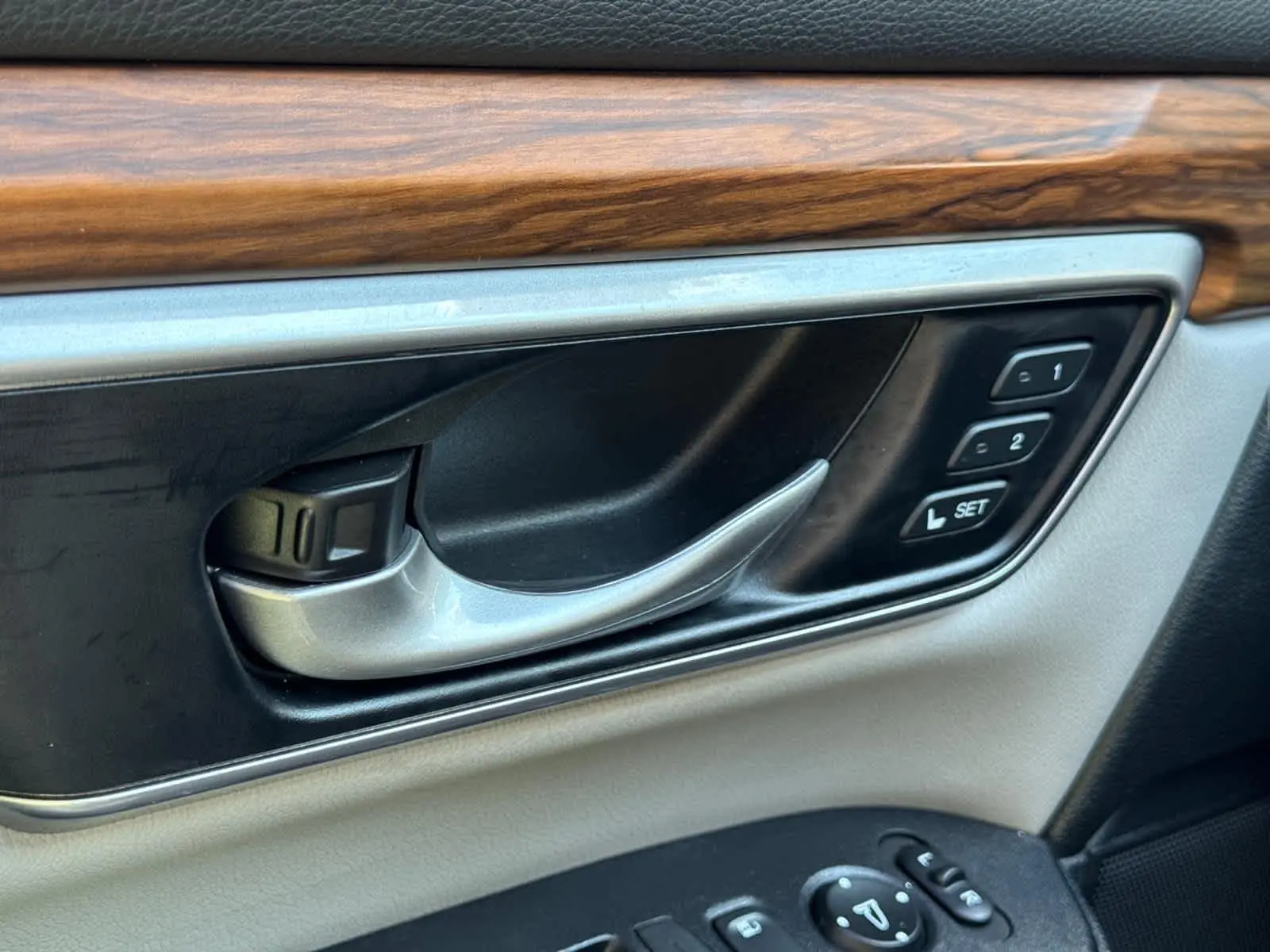 2022 Honda CR-V EX-L photo 25