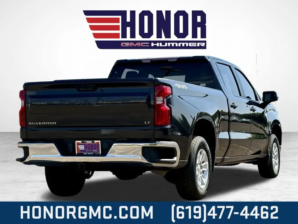 2023 Chevrolet Silverado 1500 LT photo 3